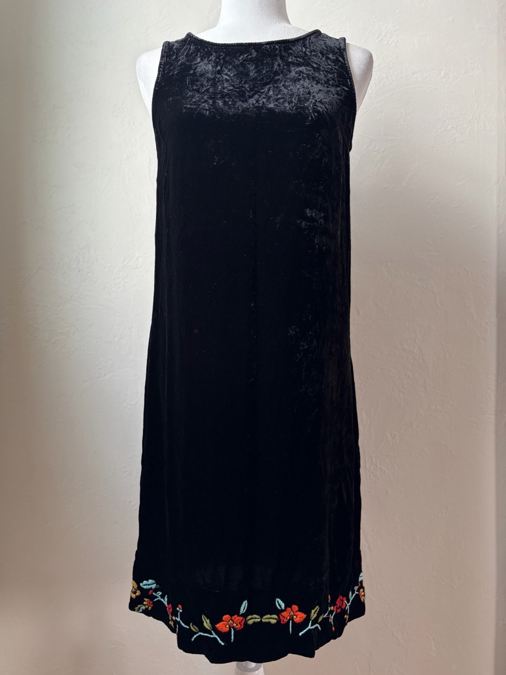 Vintage Kiko Black Velvet Embroidered Hem Mini Dress Sleeveless M